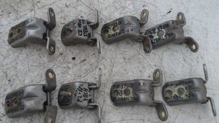 pant na dveře na nissan x-trail t30,