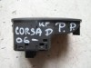 pravý přední vypínač pro otevírání okna na Opel Corsa D