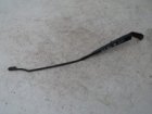 <strong>pravé přední</strong> ramínko stěrače na vw volkswagen golf 4