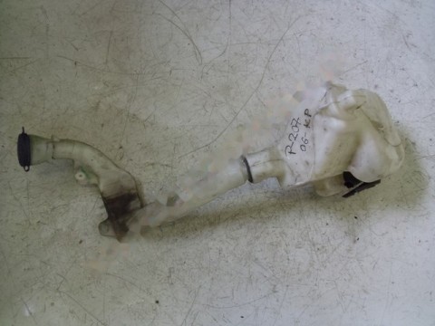 nádobka ostřikovače na peugeot 207, autodíly na peugeot 207,