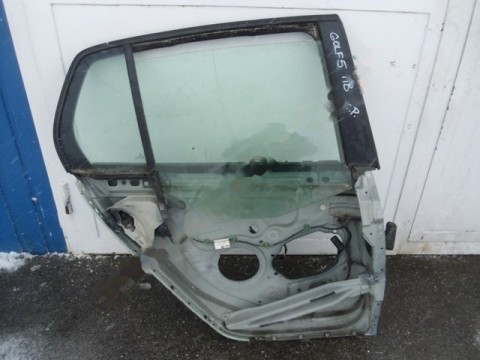 pravé zadní dveře pro vw golf 5, autodíly pro volkswagen golf 5,
