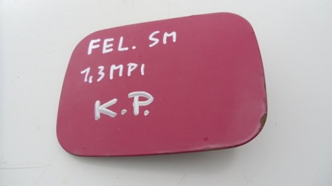 dvířka nádrže na Škoda Felicia