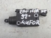 zadní motorek centrálu na páté dveře na Opel Zafira A