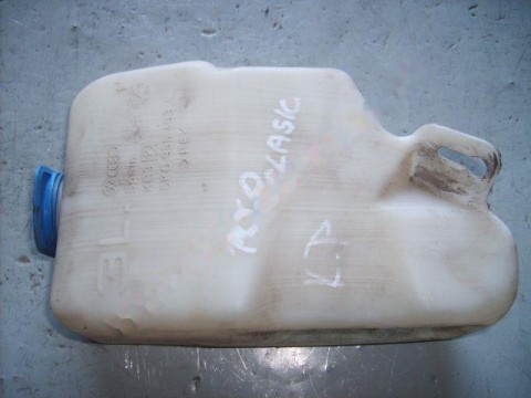 nádobka ostřikovače