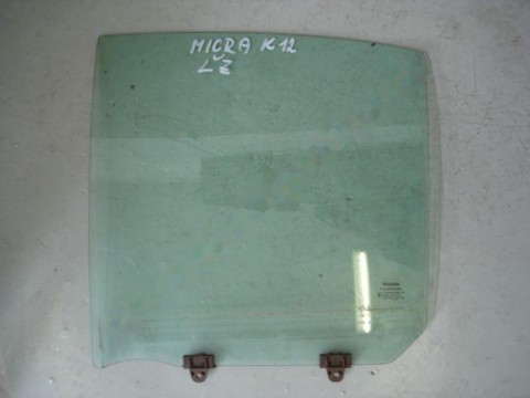levé zadní sklo do dveří na Nissan Micra k12,
