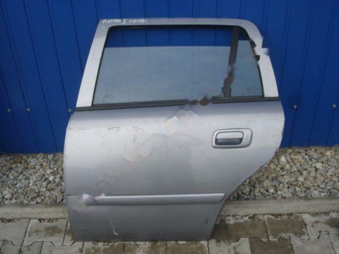levé zadní dveře na opel astru G, kombi,