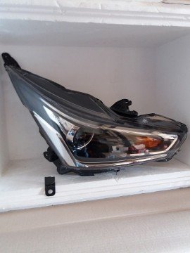 P.PŘEDNÍ SVĚTLO TOYOTA AYGO 18-