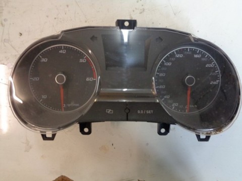tachometr na seat ibizu IV 1,6tdi, 6J0920804L