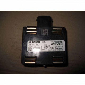 řídící jednotka automatické regulace vzdálenosti - radar VW Passat B8 3G0  3Q0907561