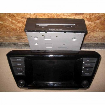 rádio + navigace (řídící jednotka a display) ŠKODA Superb III 3V0  3V0919605A  5Q0035864A