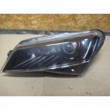 světlomet přední levý - kompletní xenon LED ŠKODA Superb III 3V0  3V1941015A - poškozený