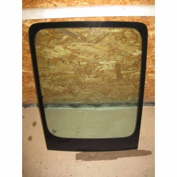 sklo boční levé  do karoserie VW Caddy IV lift 2K5 2015-  2K0845301F