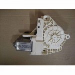 motorek stahování oken zadní pravý <strong>ŠKODA</strong> Superb <strong>II</strong> 3T0 AUDI A4 8K0  8K0959812A