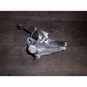 držák motoru - vzpěra AUDI A4 8W0 2,0 TDi DEU  4M0199307AD