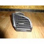 <strong>výdech</strong> ventilace pravý <strong>ŠKODA</strong> Fabia III 6V0  6V0819702B  9B9