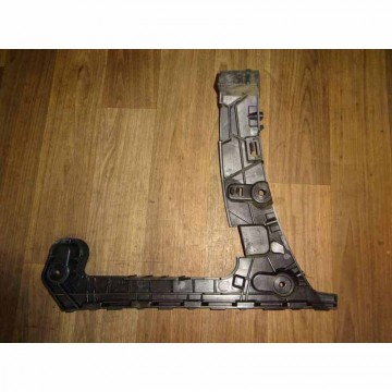 držák zadního nárazníku pravý AUDI A4 8W0 combi  8W9807454