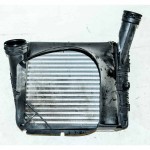 chladič intercooler pravý VW Touareg 7P0 lift 3,0 TDi 176 KW  7L6145804A  7P0145804A/B
