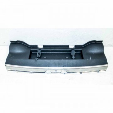 kryt zámku kufru ŠKODA Superb II 3T0 sedan  3T5863459B  3T5863459C  9B9