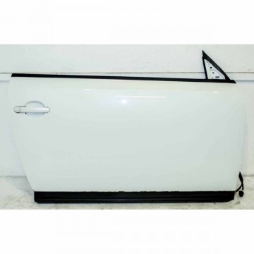 dveře přední pravé VW New Beetle 5C5  5C5831056J (Holé)