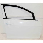 dveře přední pravé VW Golf VII 5G0 lift  5G4831056AR/AS - poškozený lak na klice