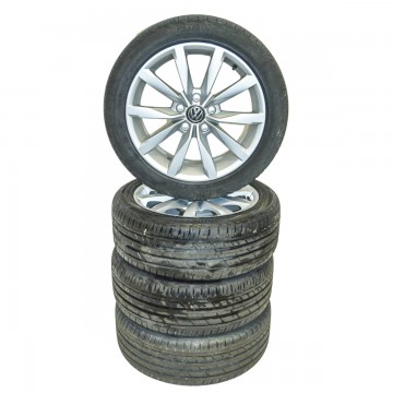 VW Golf VII 5G0 lift sada kol DIJON s pneu 225/45 R17 7Jx17H2 ET49  5G0601025BF/CH  8Z8