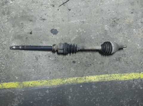 PRAVÁ POLOOSA CITROEN C8, RHR, RHD 2,0 HDI 100 KW