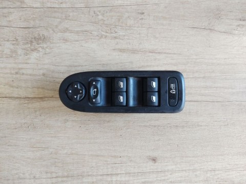 ELEKTRICKÉ OVLÁDÁNÍ OKEN A VNĚJŠÍCH ZRCÁTEK, CITROEN C5 lll 96662118ZD