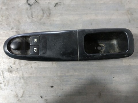 ELEKTRICKÉ OVLÁDÁNÍ OKEN A VNĚJŠÍCH ZRCÁTEK, PEUGEOT 406