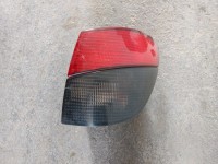 ZADNÍ SVĚTLO PRAVÉ, PEUGEOT 406 COMBI, DO BLATNÍKU