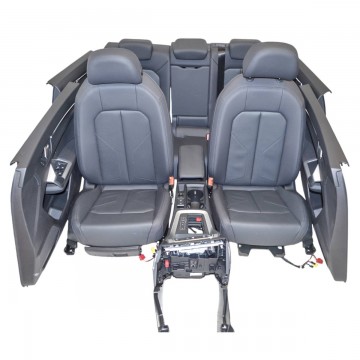 interiér - kůže AUDI Q3 83A - a.m.