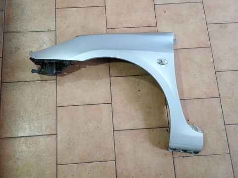 PŘEDNÍ BLATNÍK, PEUGEOT 307 N.M., STŘÍBRNÝ, LEVÝ