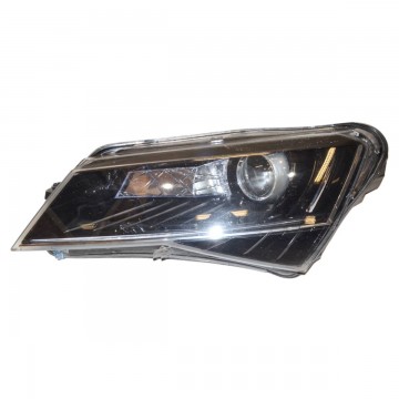 světlomet přední levý - holý xenon LED ŠKODA Superb III 3V0  3V1941015B - poškozený