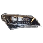 světlomet přední pravý - holý xenon LED ŠKODA Superb III 3V0 3V1941016B - lehce poškrábaný