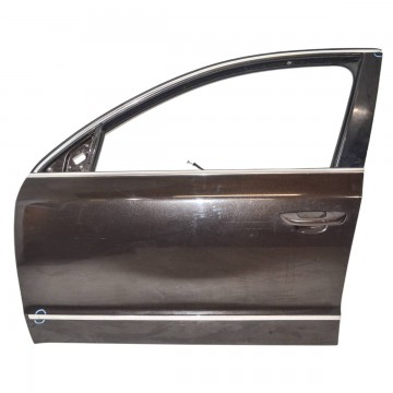 dveře přední levé ŠKODA Superb II 3T0  3T0831055 - lehce poškozené (Holé)