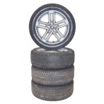 AUDI A4 8W0 sada kol s pneu 225/50 R17 7Jx17H2 ET42  8W0601025P - poškozené disky