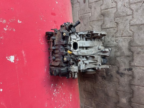Motor Citroen 1.2 12v 60kW typ HMZ - HM01 prodám