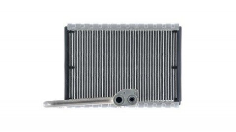 MAHLE chladič klimatizace VOLVO/RVI Euro 6