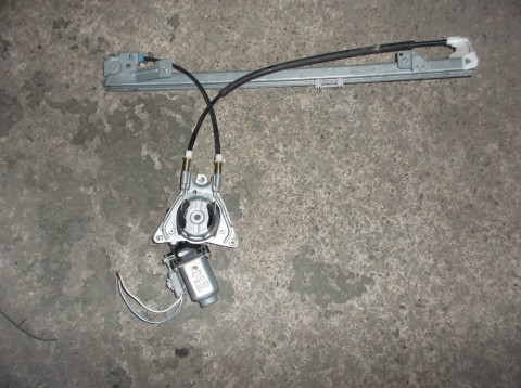 ELEKTRICKÁ STAHOVAČKA OKNA PEUGEOT 806 PP