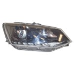světlomet přední pravý - halogenový s čočkou LED ŠKODA Fabia III 6V0  6V1941016B - poškr.