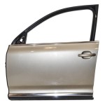 dveře přední levé VW Touareg 7LA 7L6  7L0831055L - lehce poškrábané (Holé)