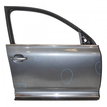 dveře přední pravé VW Touareg 7LA 7L6  7L0831056L - poškozené (Holé)