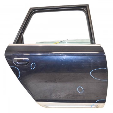 dveře zadní pravé AUDI A6 4F0 Allroad combi  4F0833052G  4F9839630D - poškozené (Holé)