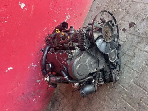 Motor 1,9TDI 96 KW VW Passat typ AVF kompletní