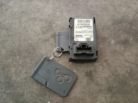 SLOT NA KARTU, RENAULT SCENIC ll, 8200125077