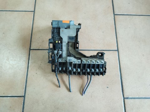 POJISTKOVÁ SKŘÍŇ - BATERIOVÝ MODUL 9665877980, PEUGEOT 508 SW