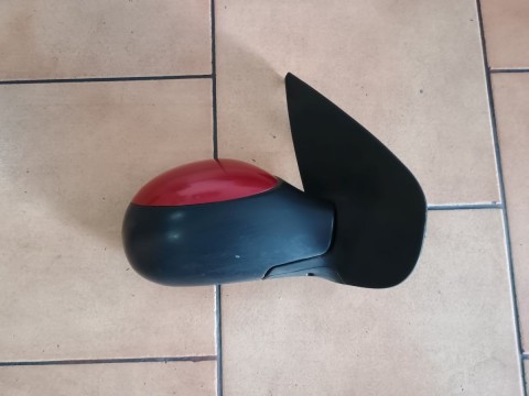 PRAVÉ MAN. ZRCÁTKO, PEUGEOT 206, VÍNOVÉ