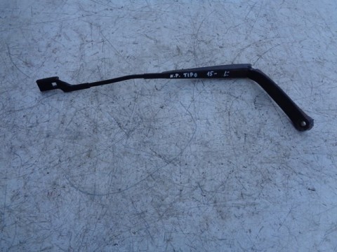 levé přední ramínko stěrače na fiat tipo II,