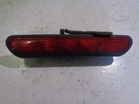třetí brzdové světlo na fiat tipo II sedan ,