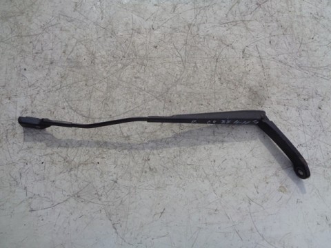 pravé přední ramínko stěrače na citroen c4,