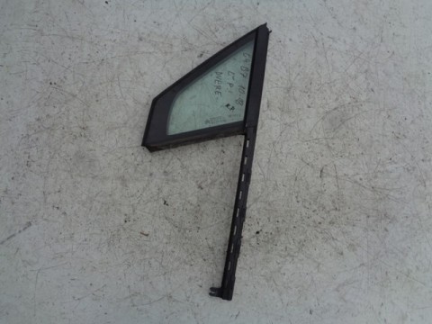 levé přední sklo do dveří na citroen c4,